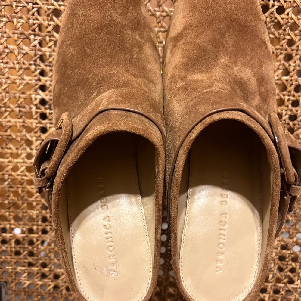 Veronica Beard New Tan Suede Clogs Size 8.5 in Pecan